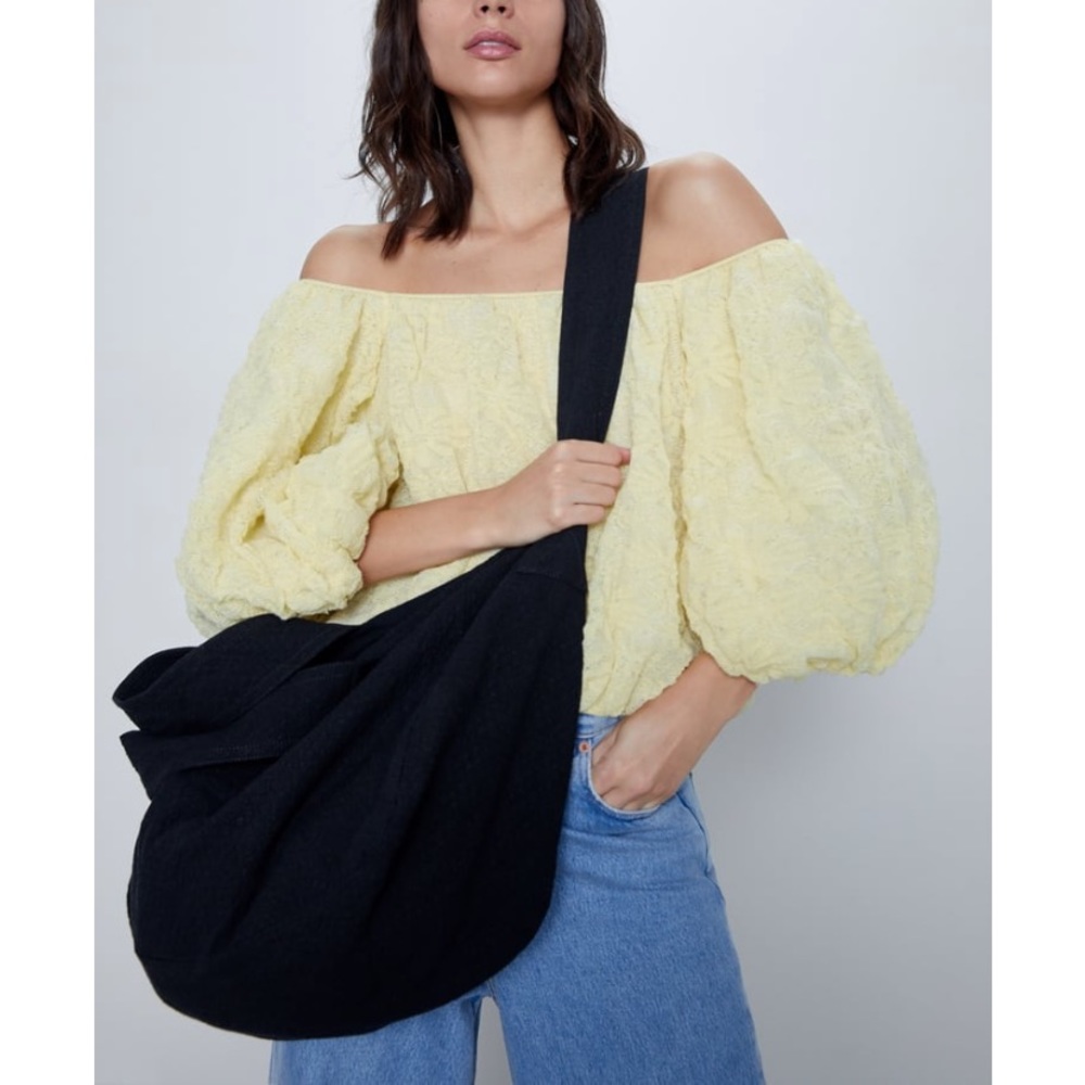Zara black Textured shopper bag . With tags